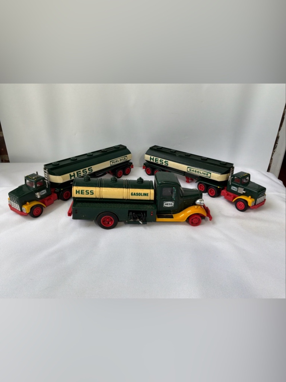 Lot Of 3 Vintage 1980’s HESS Toy Tanker Trucks None Of The 3 Complete